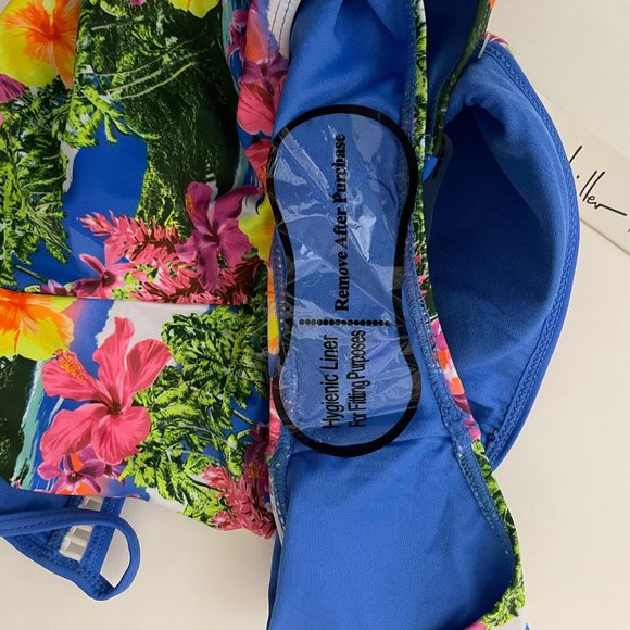 Nicole Miller SZ 10 Plunging Neckline Bathing Suit in Blue Floral NEW WI… - Picture 7 of 7